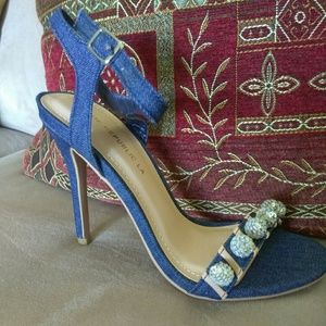 Denim shoes